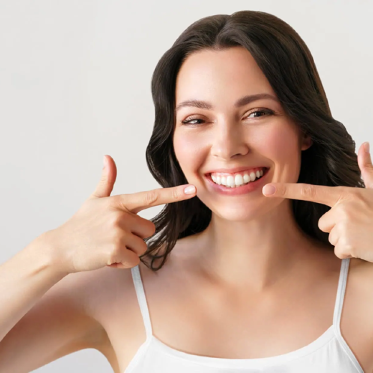 Teeth-Whitening-viva-medspa-in-Cranston-RI2
